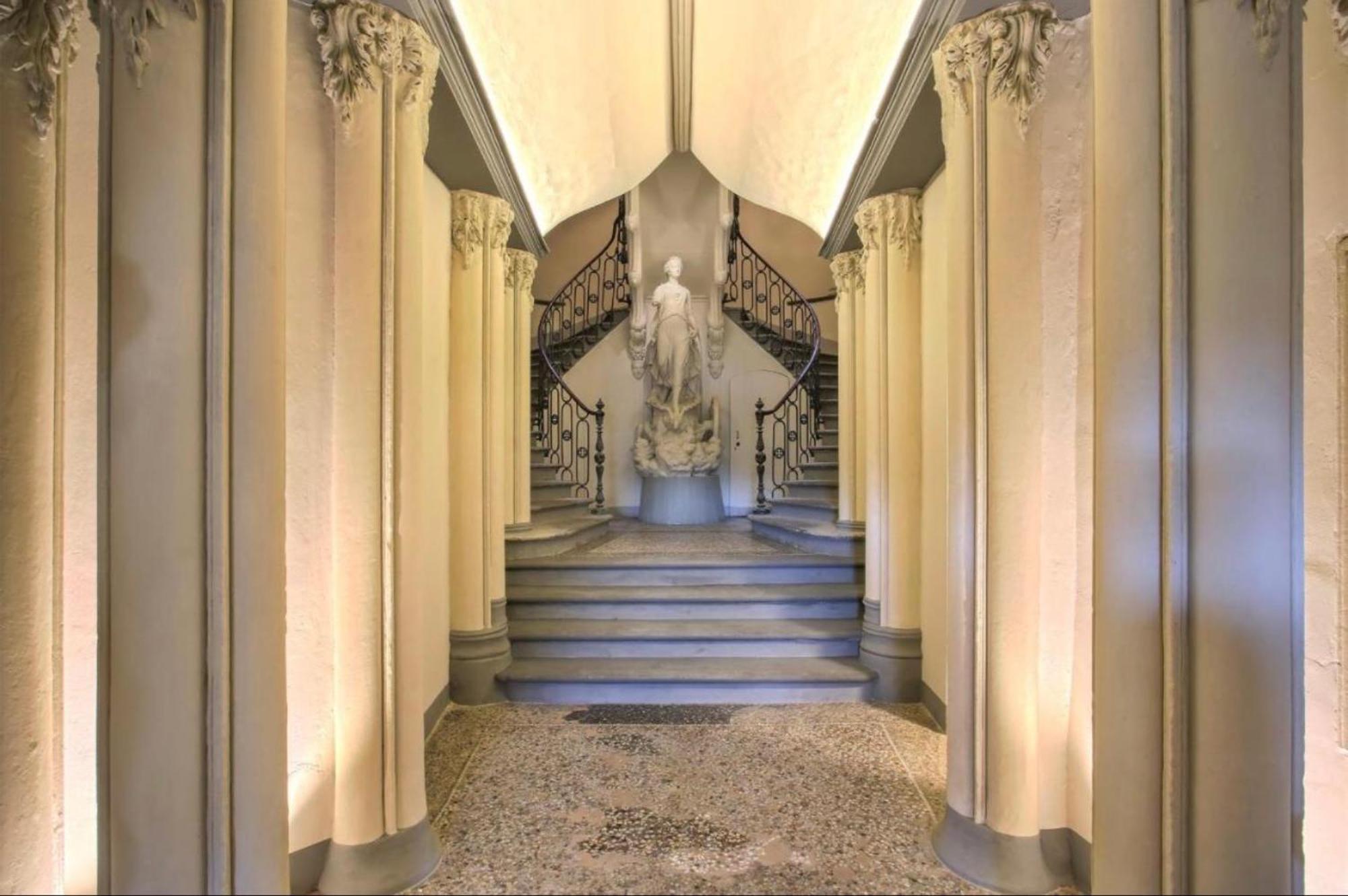 Palazzovilla Historic Building Luxury Suite Florença Exterior foto